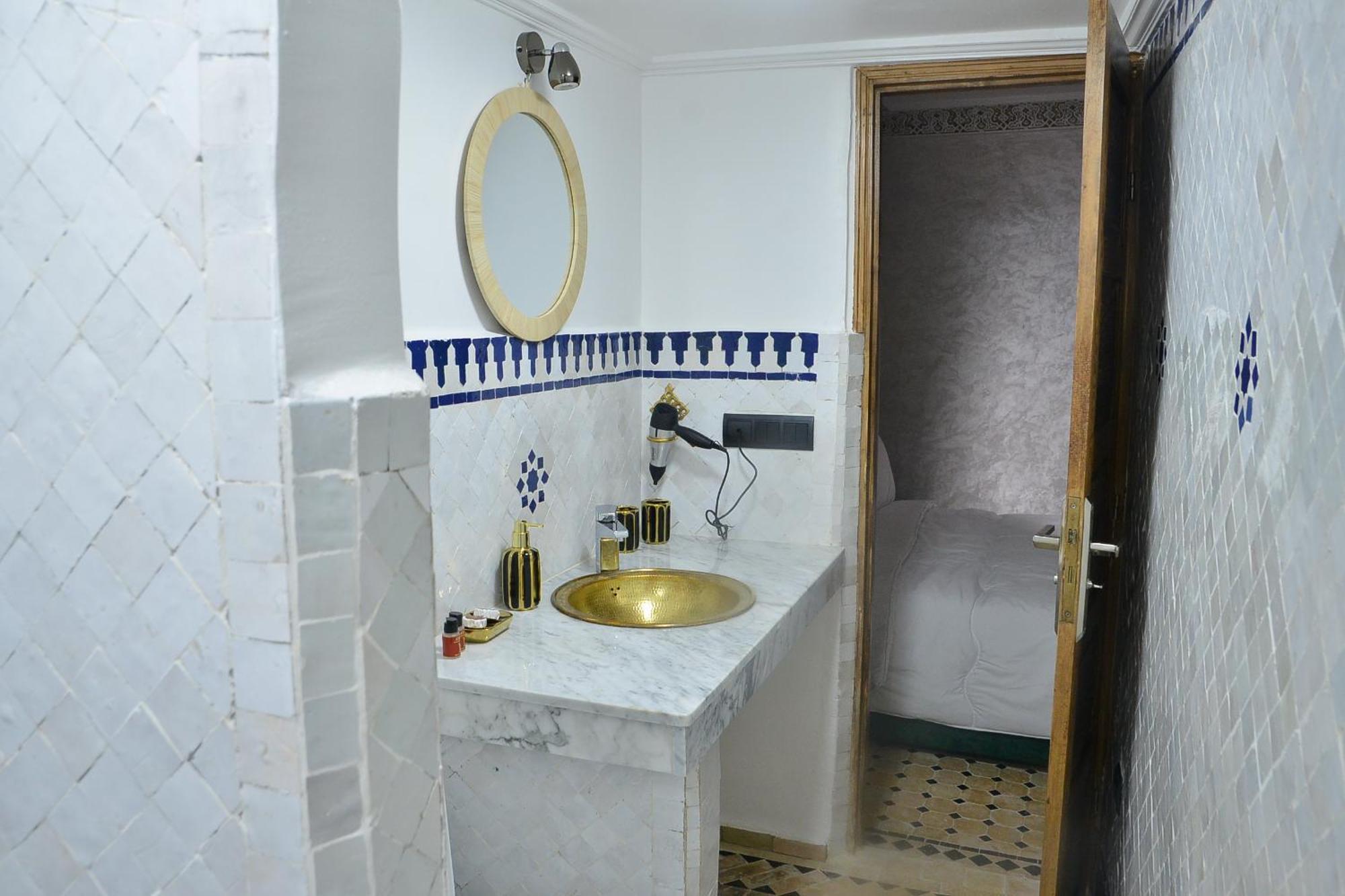 Riad Diamant Bleu フェズ エクステリア 写真