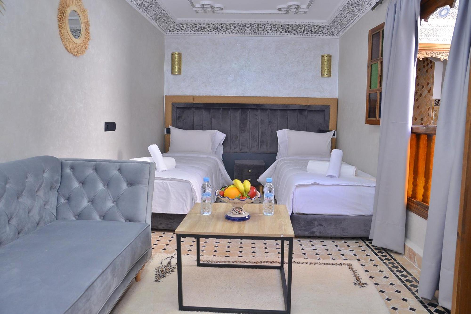 Riad Diamant Bleu フェズ エクステリア 写真